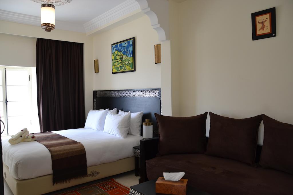 Hotel Riad Ben Atar Эс-Сувейра Номер фото