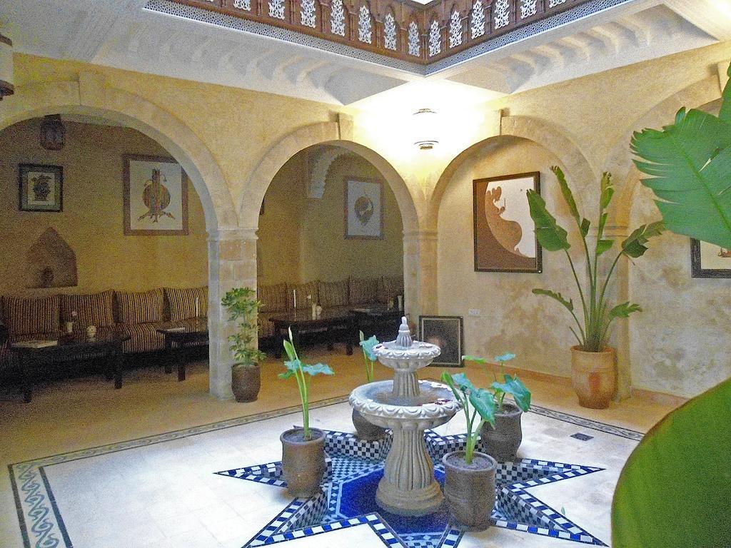 Hotel Riad Ben Atar Эс-Сувейра Экстерьер фото