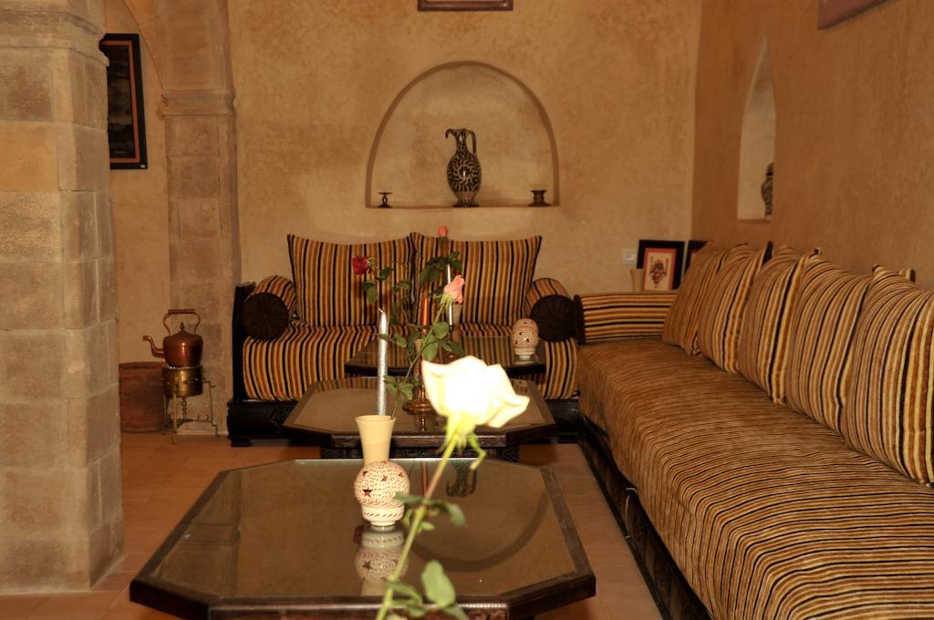 Hotel Riad Ben Atar Эс-Сувейра Экстерьер фото