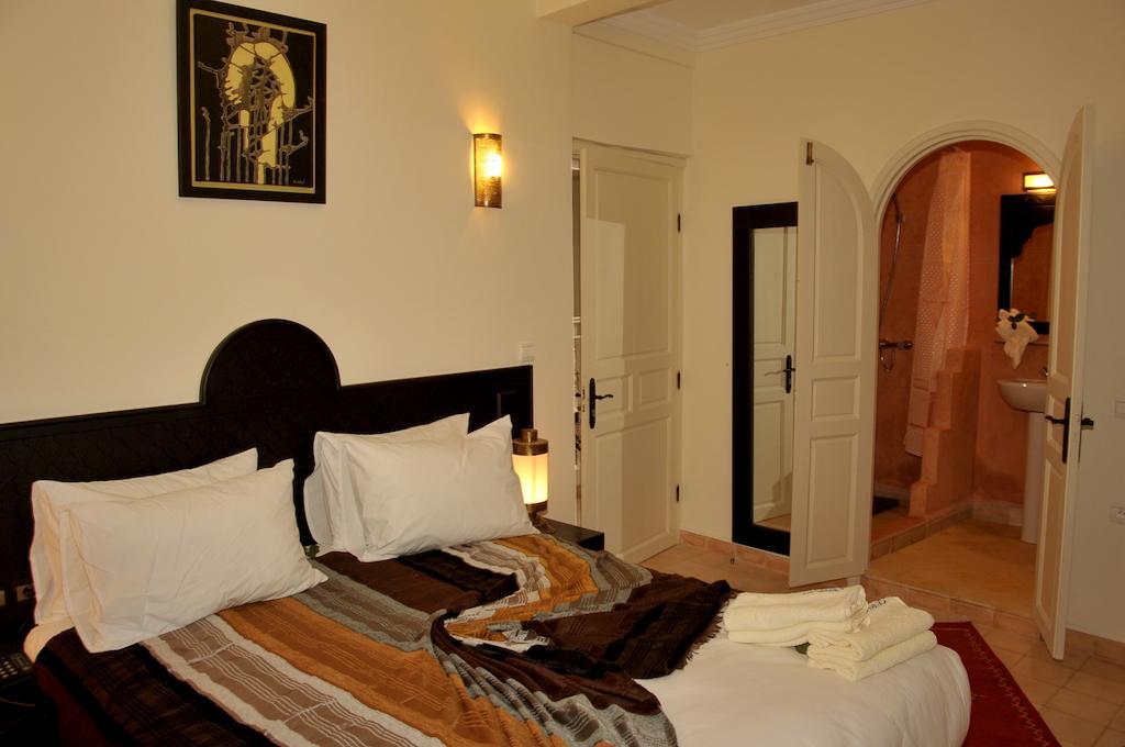 Hotel Riad Ben Atar Эс-Сувейра Экстерьер фото