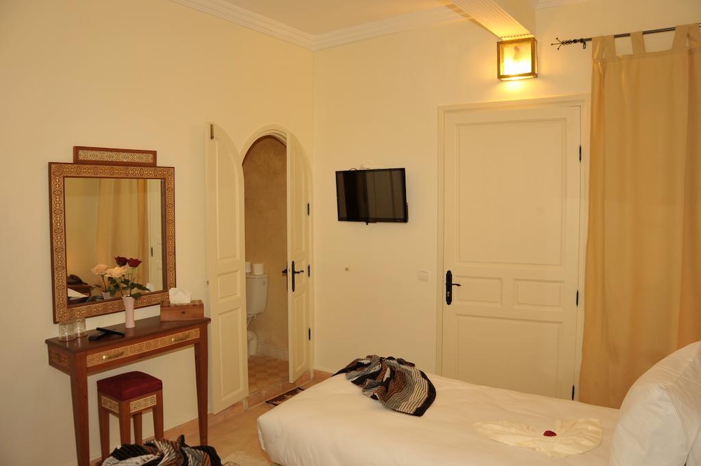 Hotel Riad Ben Atar Эс-Сувейра Номер фото