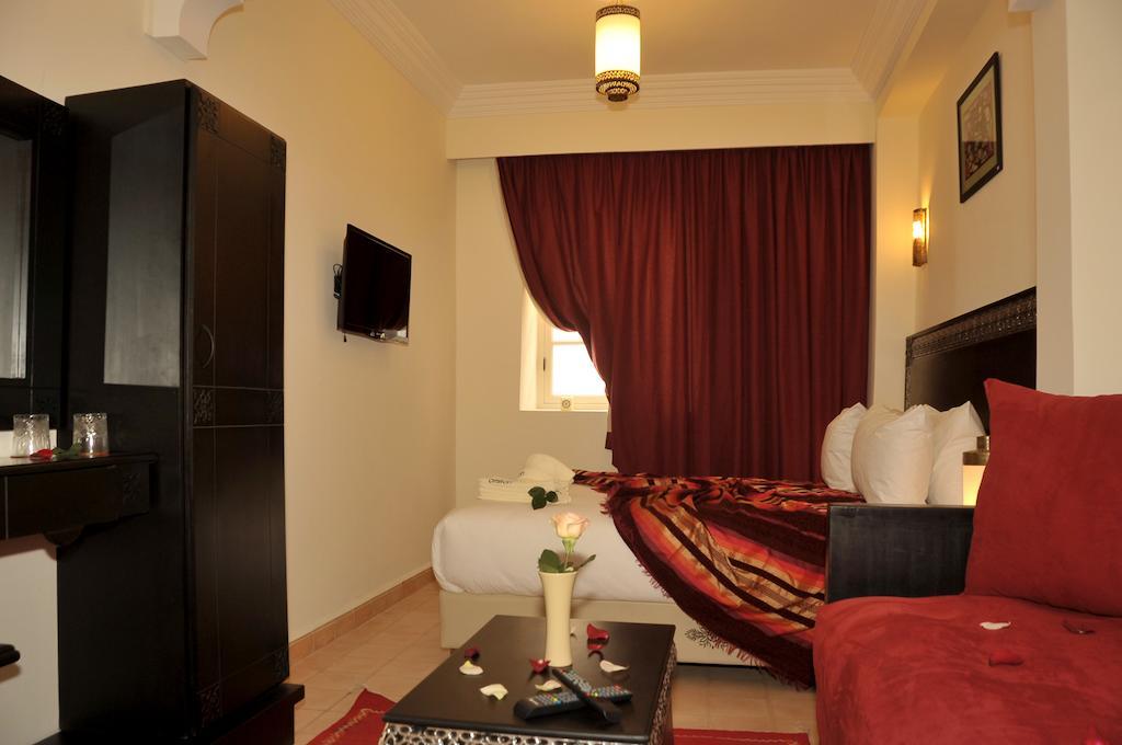 Hotel Riad Ben Atar Эс-Сувейра Экстерьер фото