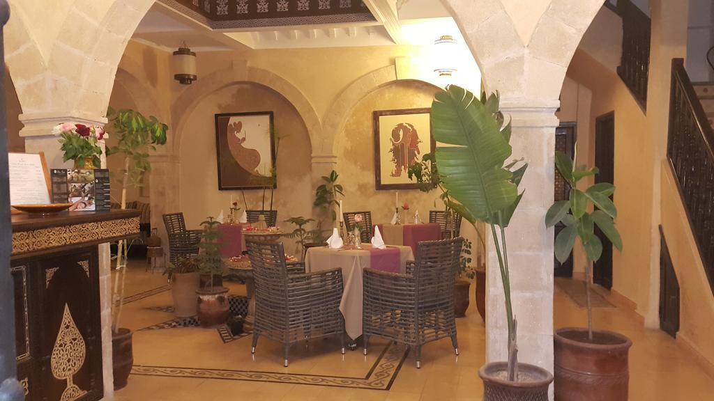 Hotel Riad Ben Atar Эс-Сувейра Экстерьер фото